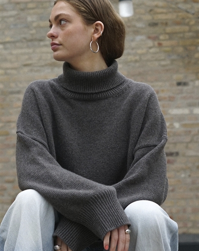 Elsk - Highneck Woman's Recycled Wool Strik - Earth Taupe